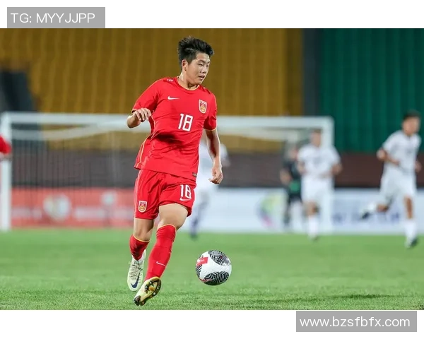 如果足球明星在中国的生活与挑战以及对中国足球发展的影响分析