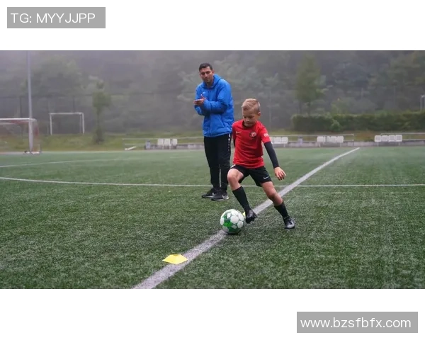 德国退役足球明星的生活现状与职业转型探讨 德国退役足球明星的生活现状与职业转型探讨